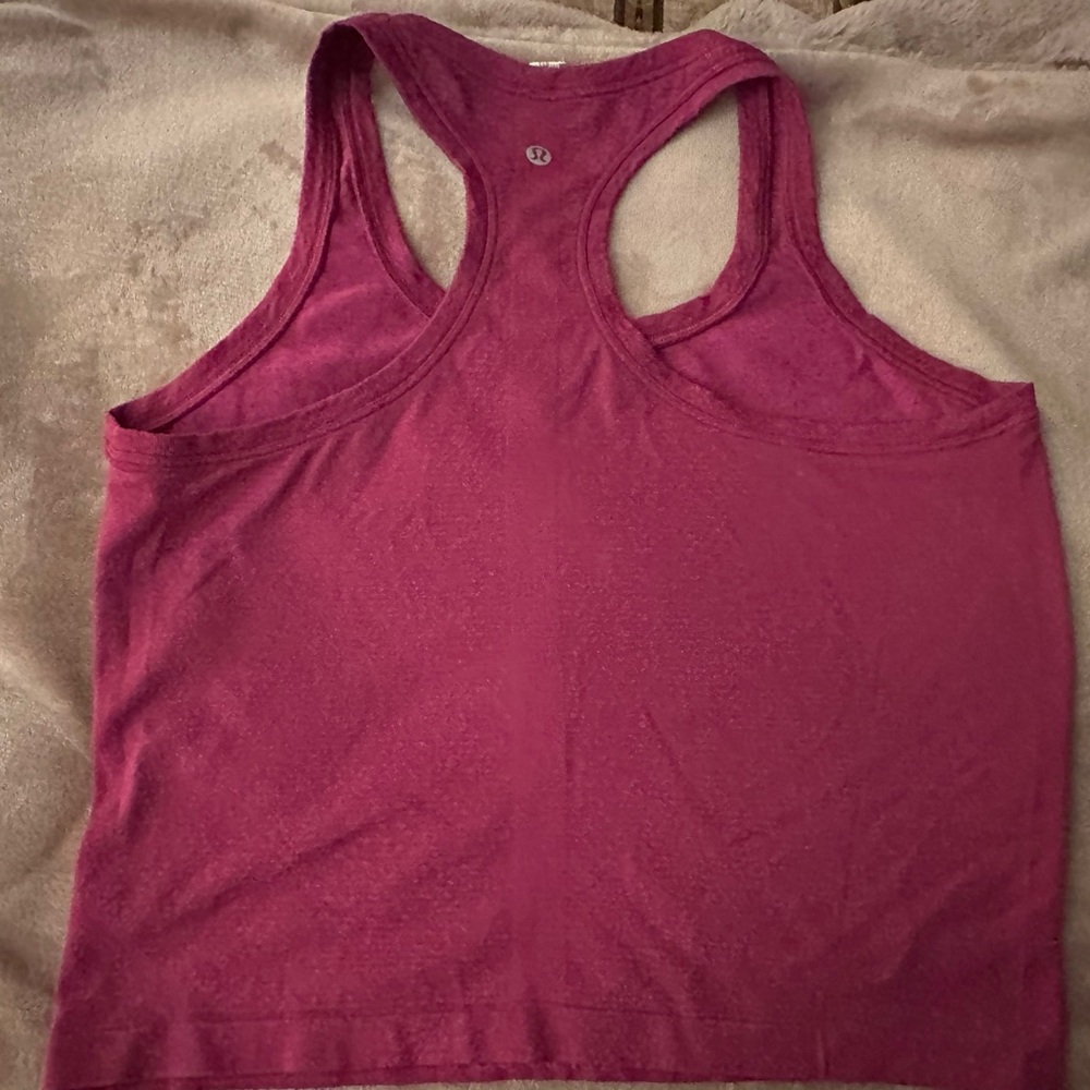 Lululemon Swiftly Tech Racerback Tank Top-waist length, color raspberry. Size 8 - Picture 2 of 7
